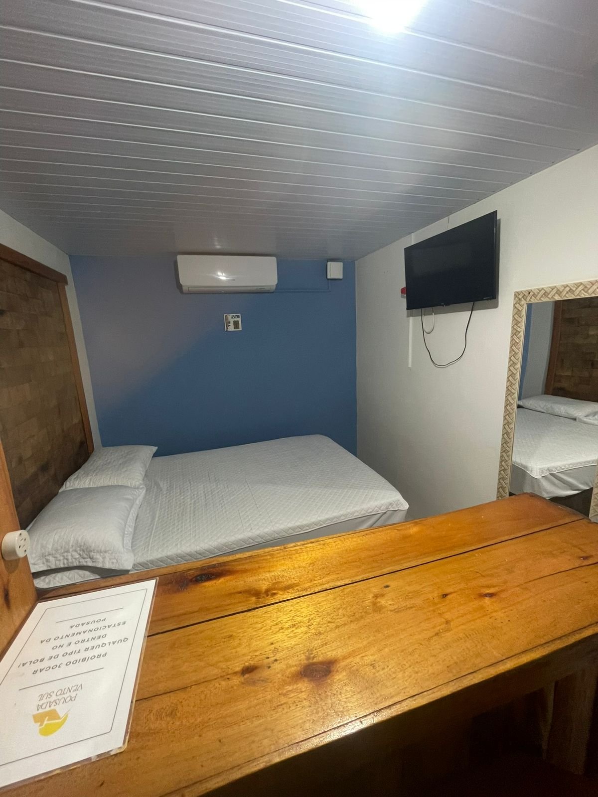 Quarto 1 — Casal