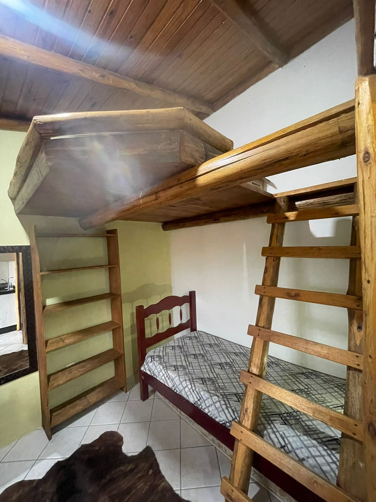 Quarto 5 — Família Grande